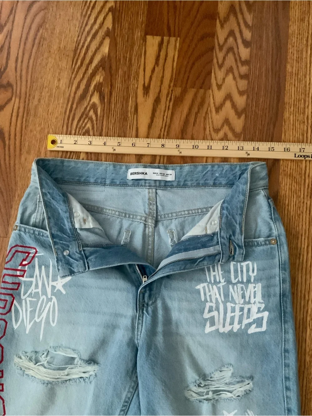 Bershka Light Wash Graphic Print Distressed Bermuda Denim Shorts 28 #0028